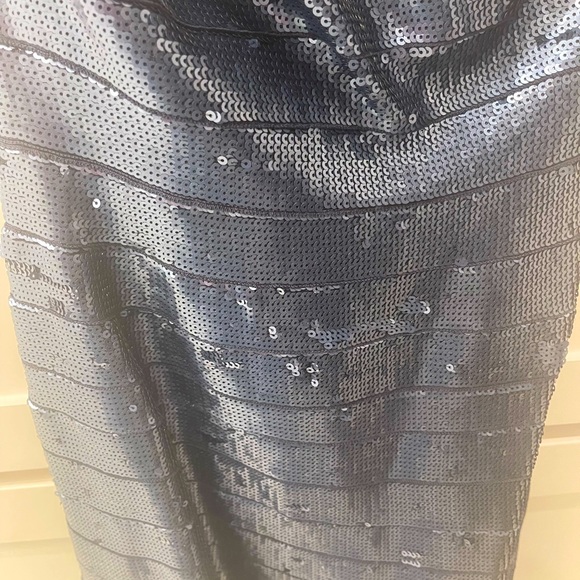 Never worn Herve Leger Navy Blue Sequin dress - Picture 4 of 6
